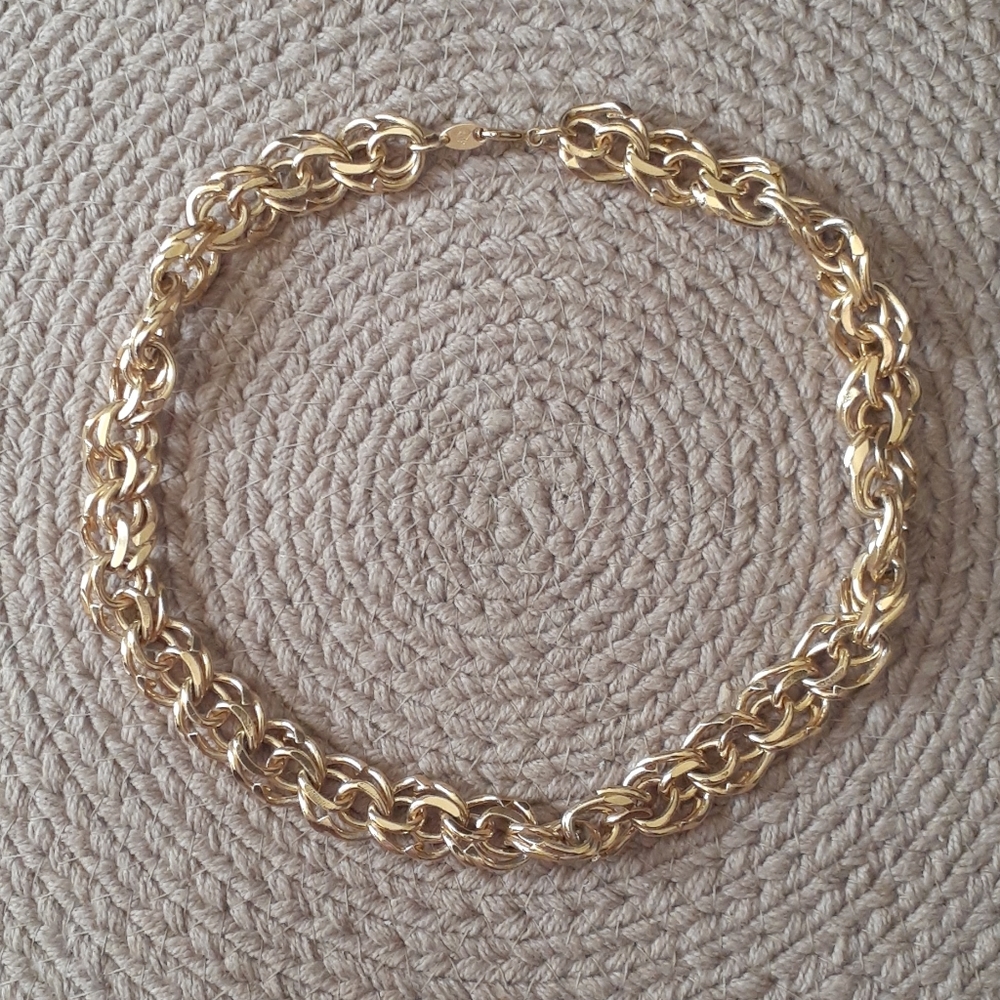 Goldtone TRIFARI Choker